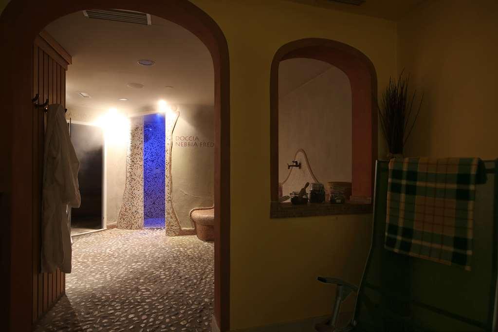 Alpen Suite Hotel Madonna di Campiglio Facilities photo