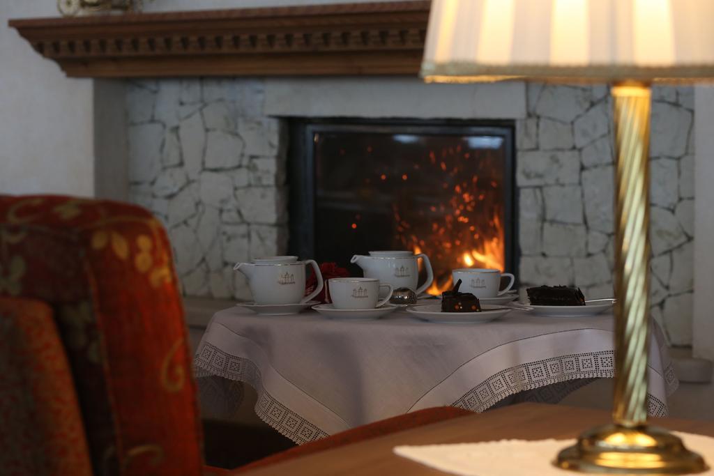 Alpen Suite Hotel Madonna di Campiglio Exterior photo