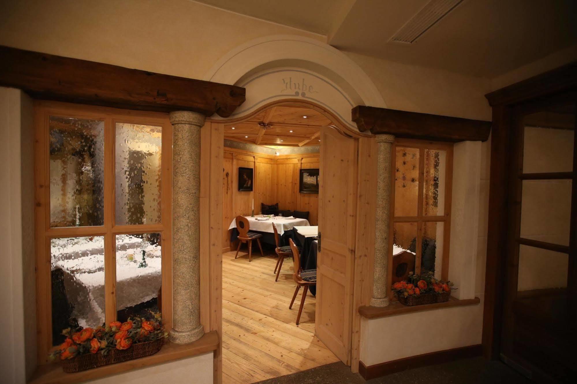 Alpen Suite Hotel Madonna di Campiglio Exterior photo